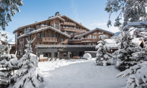 Ski in luxury - Barriere Les Neiges